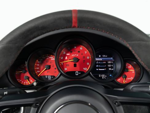 Used 2018 Porsche 911 GT3 image 28