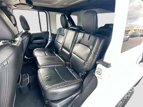 Used 2021 Jeep Wrangler Unlimited Sahara image 25