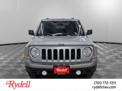 Used 2015 Jeep Patriot Sport w/ Power Value Group AWD/4WD image 8