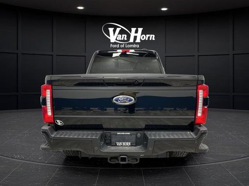 Used 2024 Ford F250 Lariat w/ Lariat Ultimate Package AWD/4WD image 6