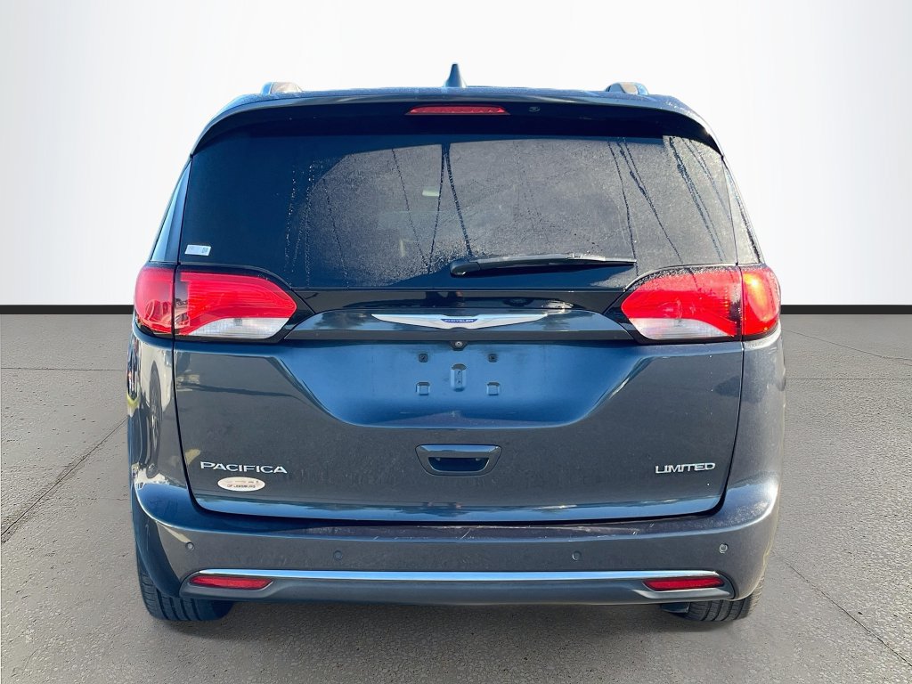 Used 2020 Chrysler Pacifica Limited FWD image 6