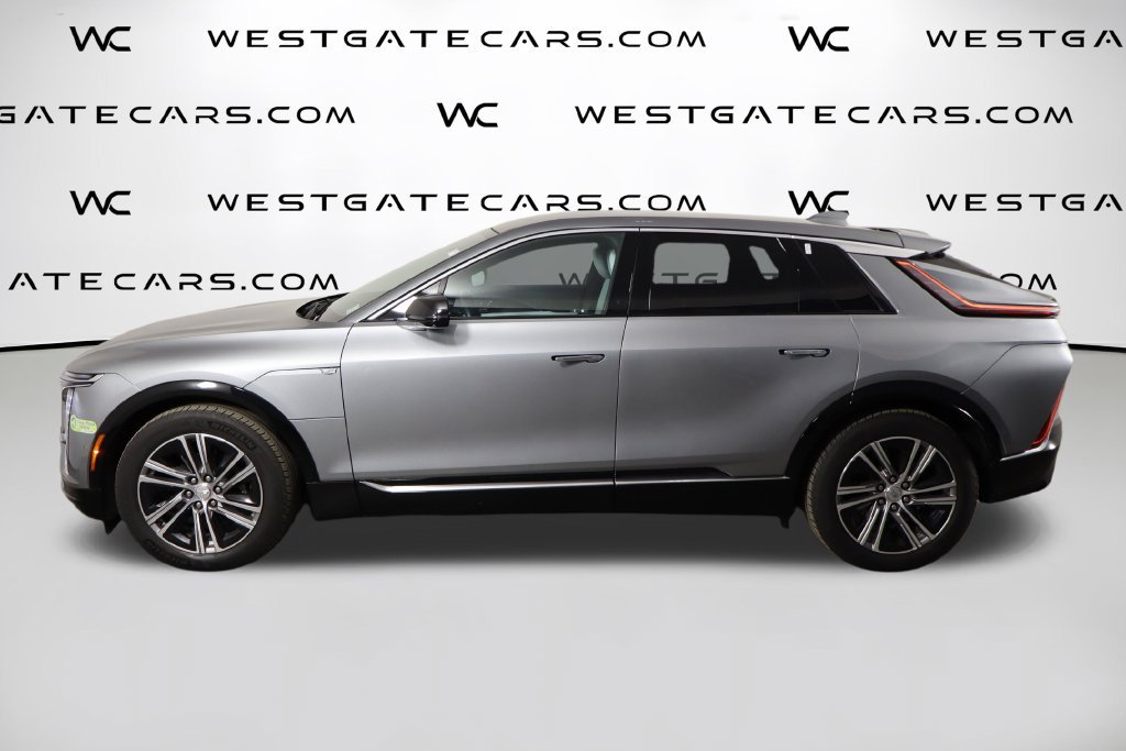 Used 2024 Cadillac Lyriq Luxury AWD/4WD image 5