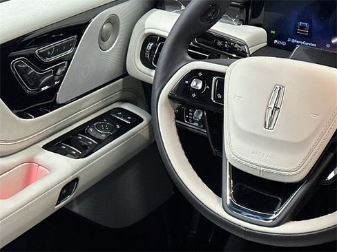 New 2026 Lincoln Aviator Black Label w/ Dynamic Handling Package image 24