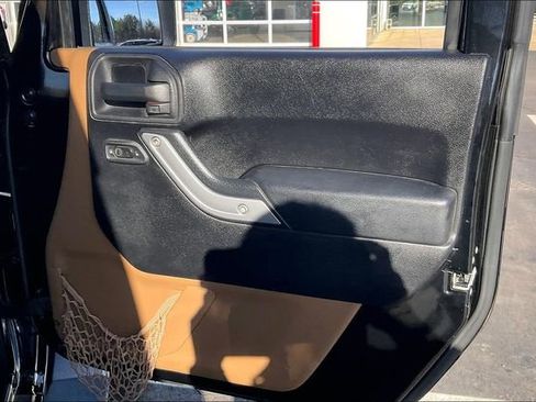 Used 2012 Jeep Wrangler Unlimited Sahara w/ Connectivity Group image 24