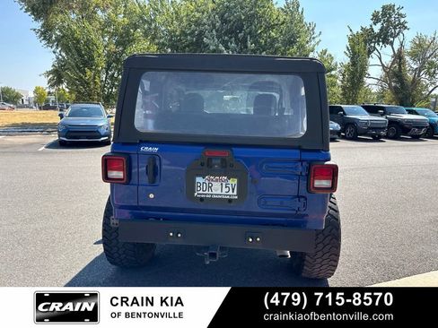 Used 2018 Jeep Wrangler Sport AWD/4WD image 8