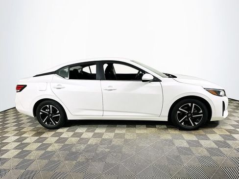 Used 2024 Nissan Sentra SV FWD image 2