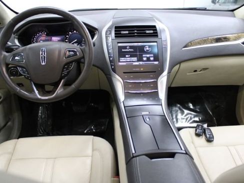Used 2013 Lincoln MKZ Luxury image 2