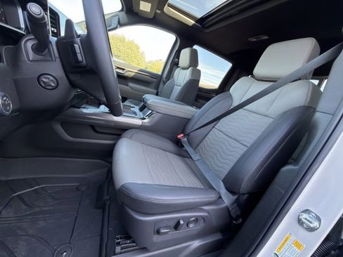 New 2026 Chevrolet Silverado 1500 ZR2 image 19