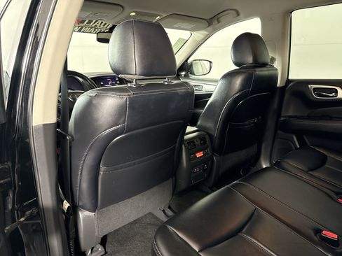 Used 2019 Nissan Pathfinder SL image 28