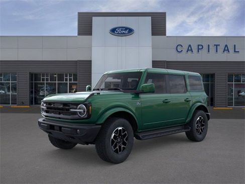 New 2025 Ford Bronco Outer Banks image 1