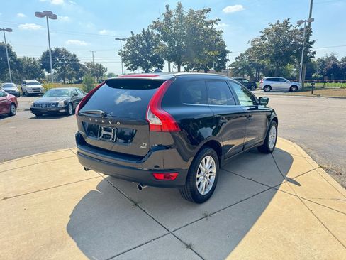Used 2010 Volvo XC60 T6 image 5