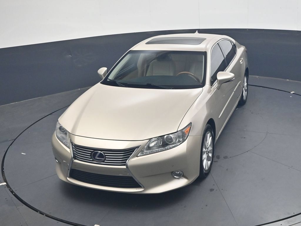 Used 2013 Lexus ES 300h w/ Luxury Pkg FWD image 19