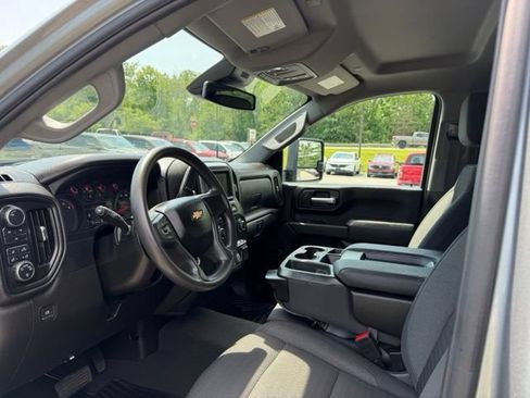Used 2024 Chevrolet Silverado 2500 Custom w/ Custom Value Package AWD/4WD image 17