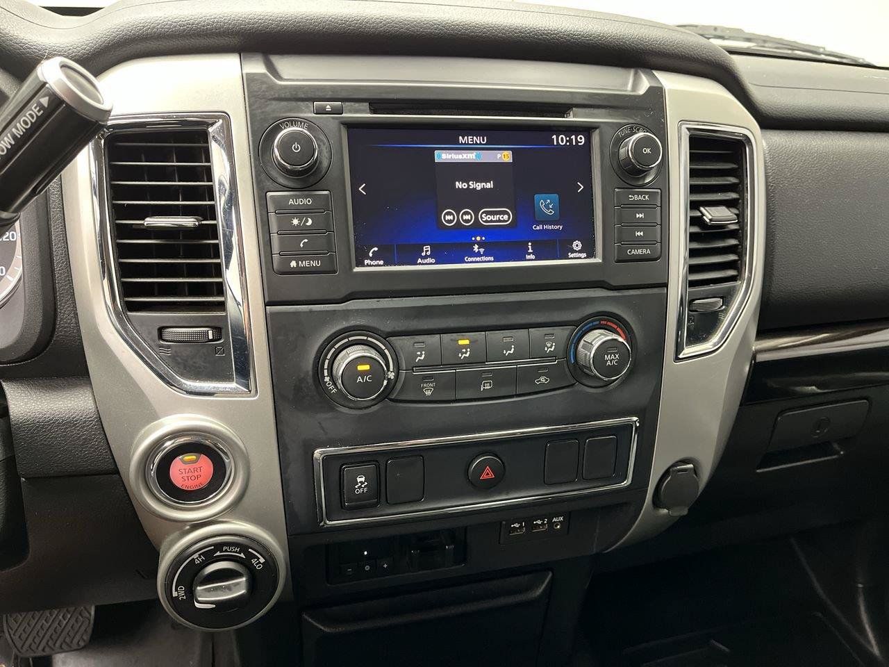 Used 2019 Nissan Titan SV AWD/4WD image 15