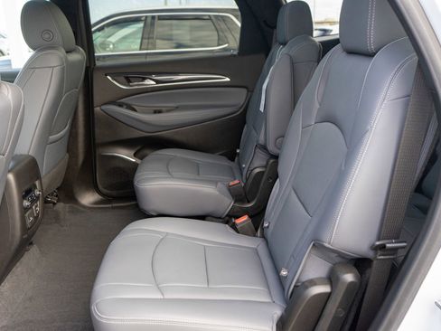 Used 2022 Buick Enclave Premium w/ Experience Buick Package image 31