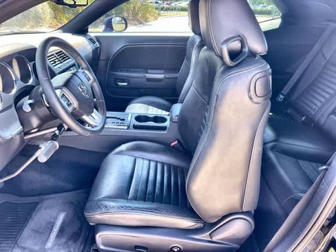 Used 2013 Dodge Challenger SXT RWD image 11