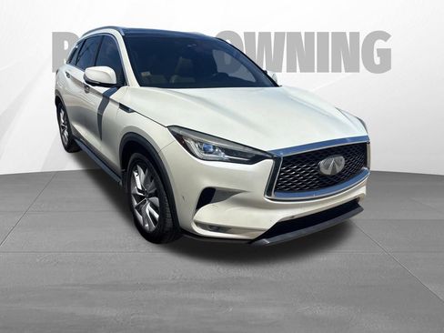 Used 2019 INFINITI QX50 Essential w/ Premium Heat Package AWD/4WD image 3