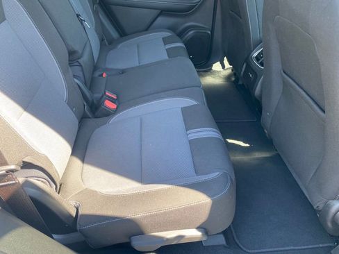 Used 2025 Chevrolet Blazer LT FWD image 23