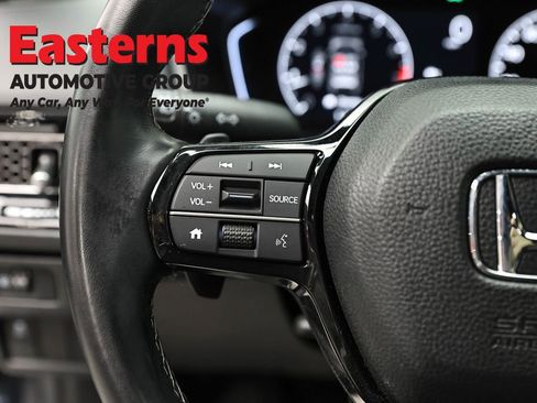 Used 2025 Honda Civic Sport image 15