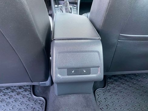 Certified 2022 Volkswagen Jetta SEL FWD image 22