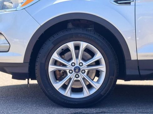 Used 2017 Ford Escape SE w/ SE Cold Weather Package AWD/4WD image 11