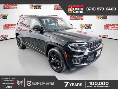 Used 2023 Jeep Grand Cherokee Limited w/ Black Appearance Package