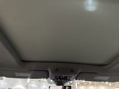 New 2026 Volkswagen Atlas SE image 27