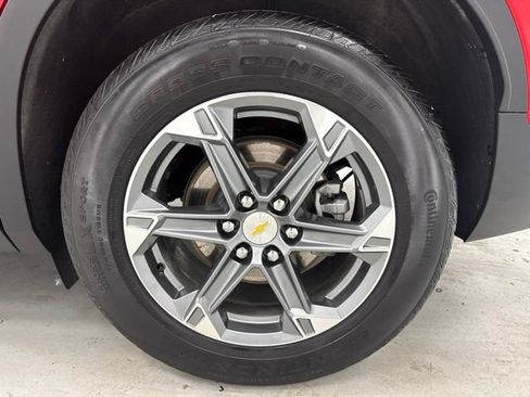 Used 2024 Chevrolet Blazer LT FWD image 34