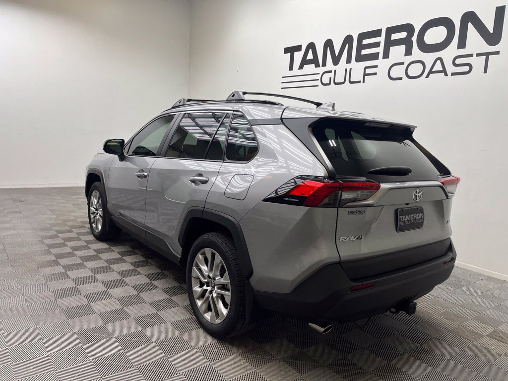 Used 2025 Toyota RAV4 XLE Premium w/ Weather Package FWD image 8
