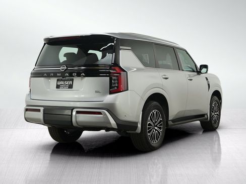 Used 2025 Nissan Armada SL AWD/4WD image 5