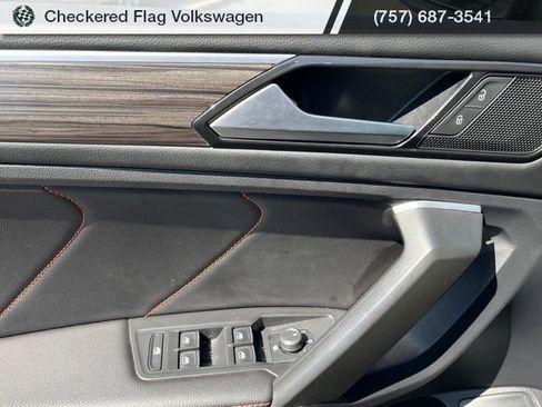 Used 2024 Volkswagen Tiguan Wolfsburg Edition FWD image 13