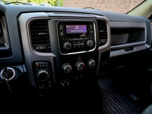 Used 2016 RAM 1500 Express AWD/4WD image 32