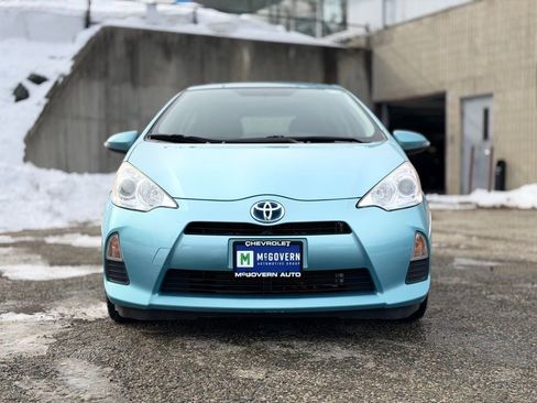 Used 2014 Toyota Prius C Three image 9