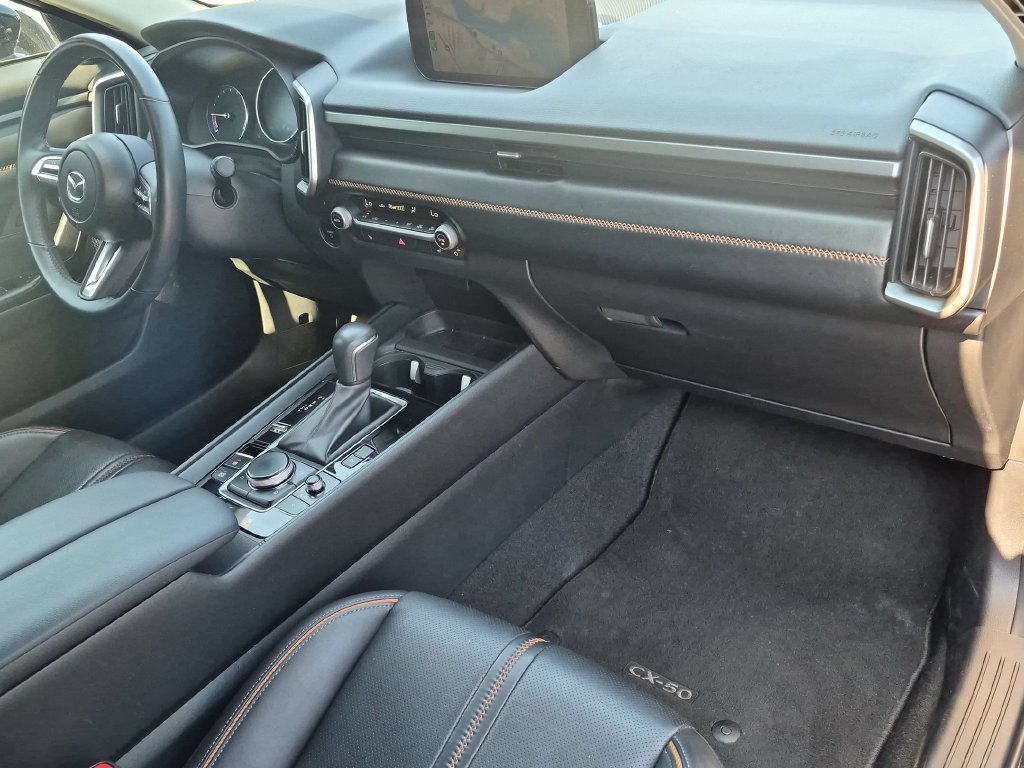 Used 2025 MAZDA CX-50 AWD 2.5 Hybrid w/ Premium Pkg image 32