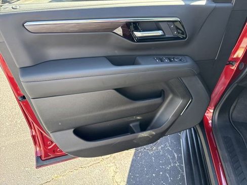 New 2026 Chevrolet Tahoe LS image 14