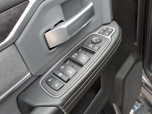 Used 2023 RAM 2500 Big Horn w/ Level 1 Equipment Group AWD/4WD image 11