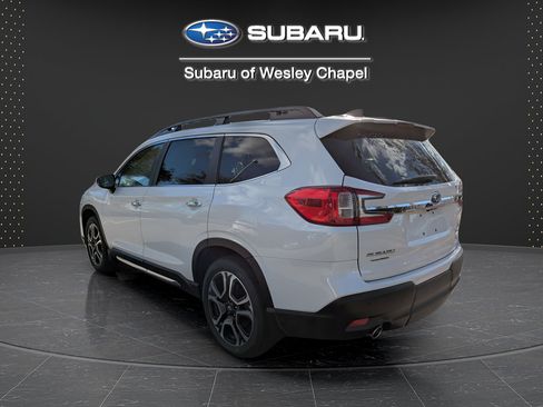 Used 2025 Subaru Ascent Limited AWD/4WD image 6