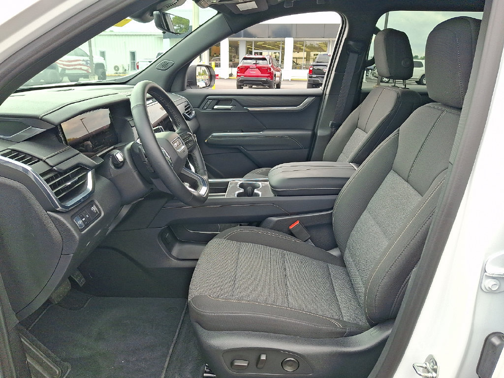 Used 2026 GMC Acadia Elevation FWD image 16