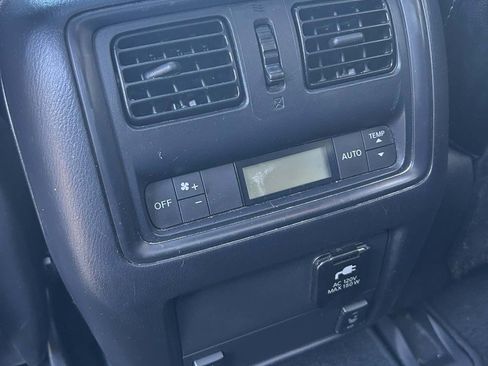 Used 2015 Nissan Pathfinder Platinum image 24