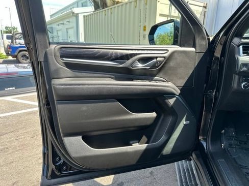 Used 2022 GMC Yukon XL Denali AWD/4WD image 20