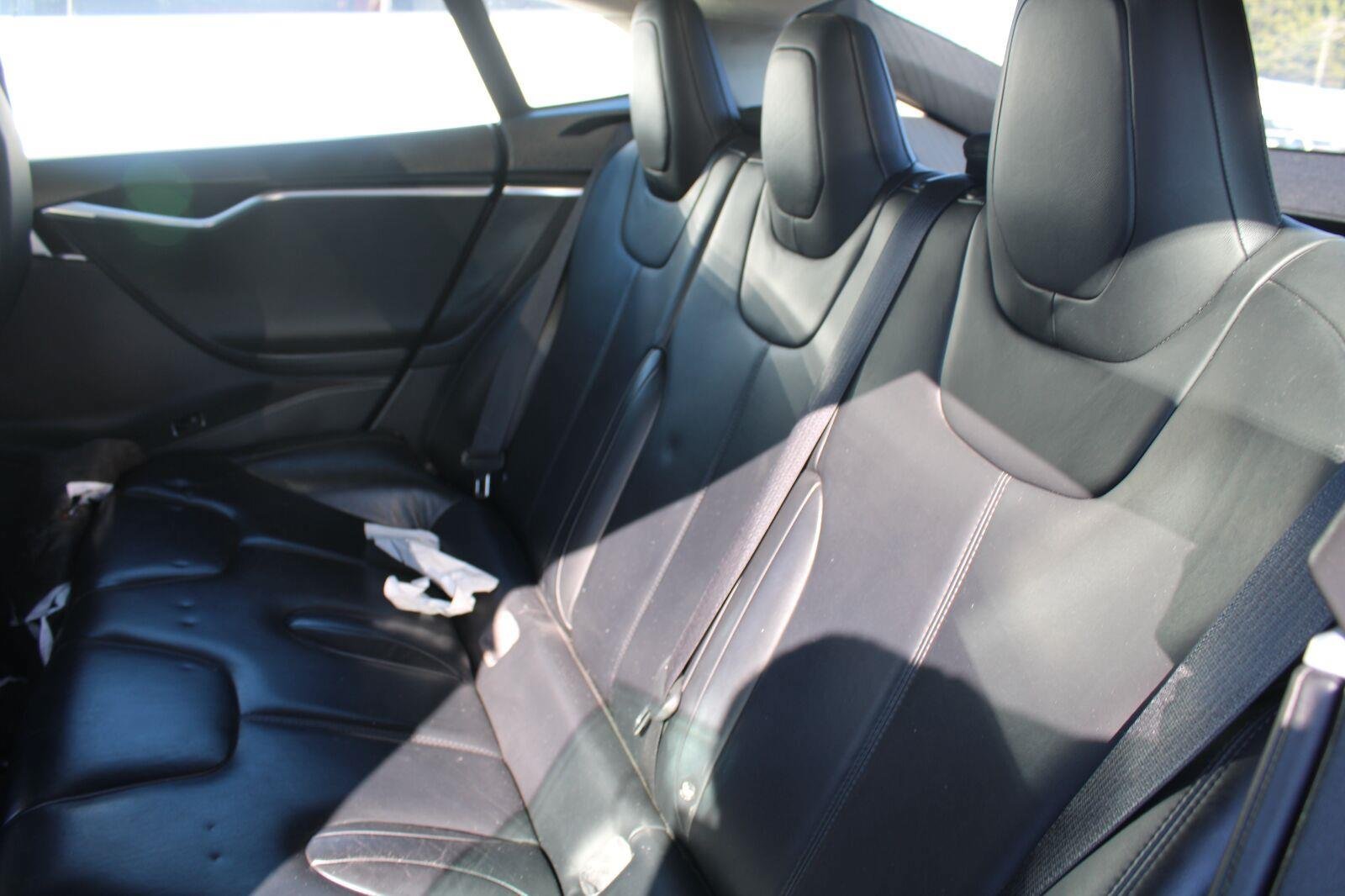 Used 2015 Tesla Model S 70D AWD/4WD image 6
