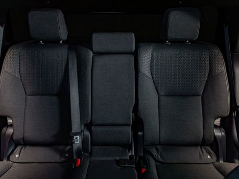 Used 2025 Toyota 4Runner SR5 AWD/4WD image 26