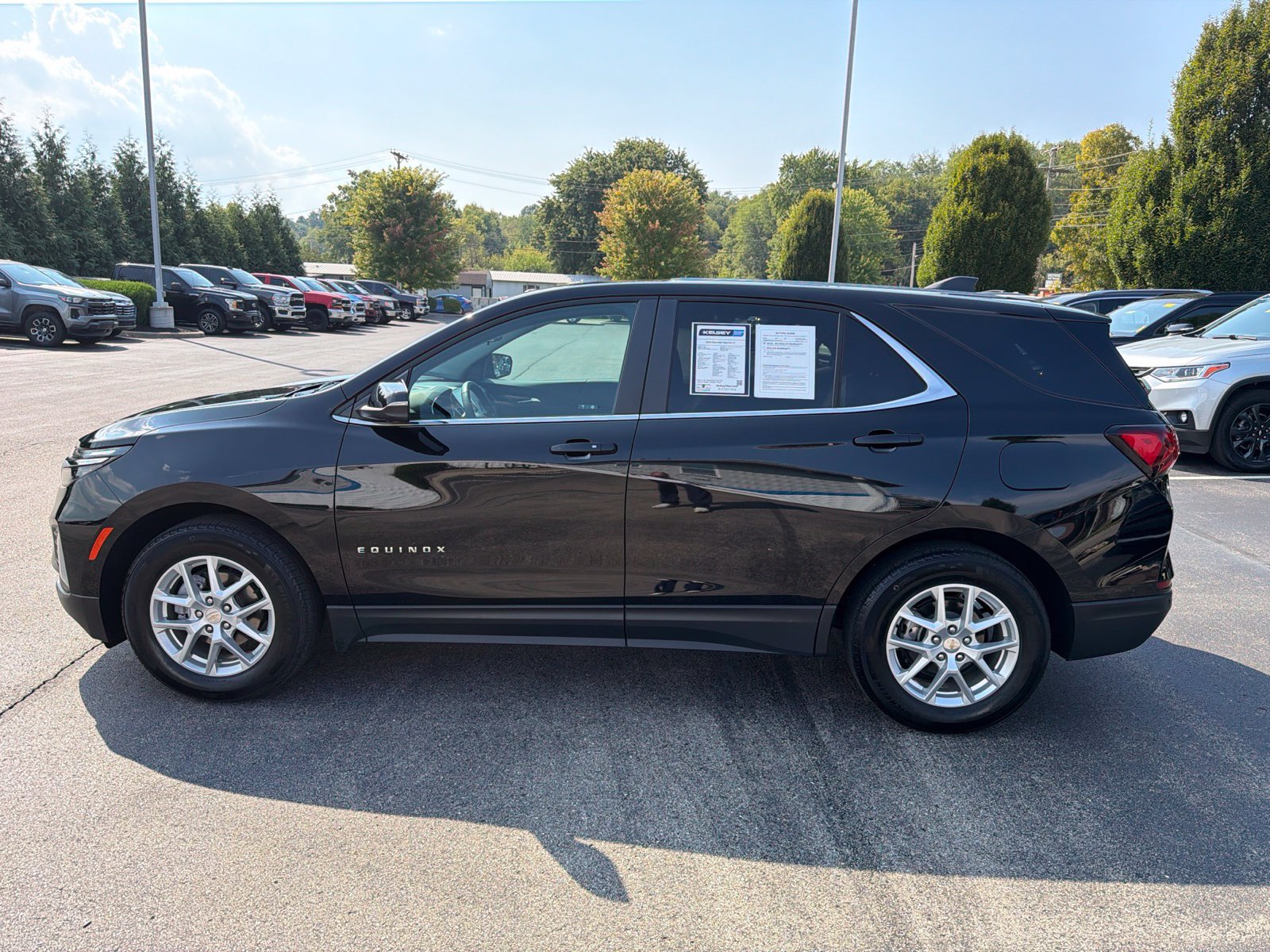 Certified 2024 Chevrolet Equinox LT FWD image 2