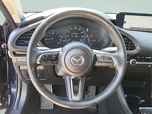 Used 2024 MAZDA MAZDA3 s FWD image 16