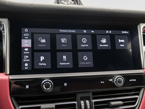 Used 2023 Porsche Macan Turbo image 34