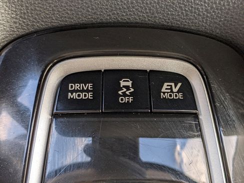 Used 2024 Toyota Corolla LE image 41