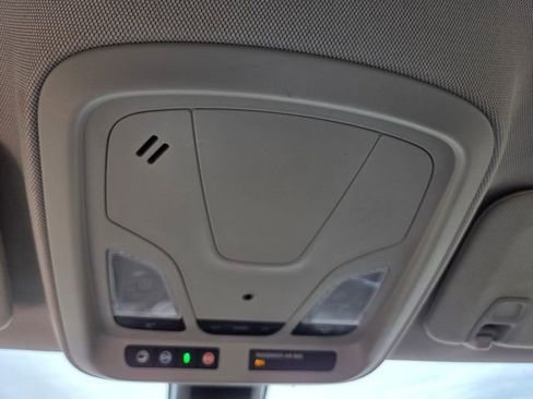 Used 2020 Chevrolet Impala LT image 31