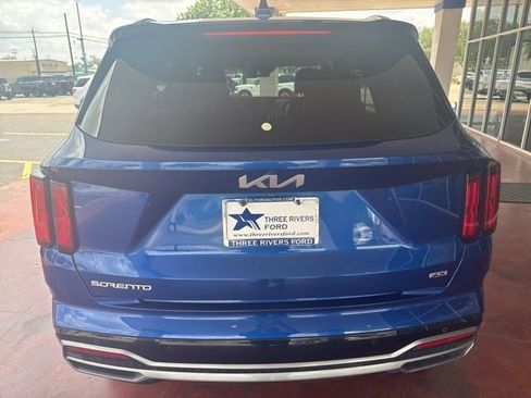 Used 2023 Kia Sorento SX AWD/4WD image 5