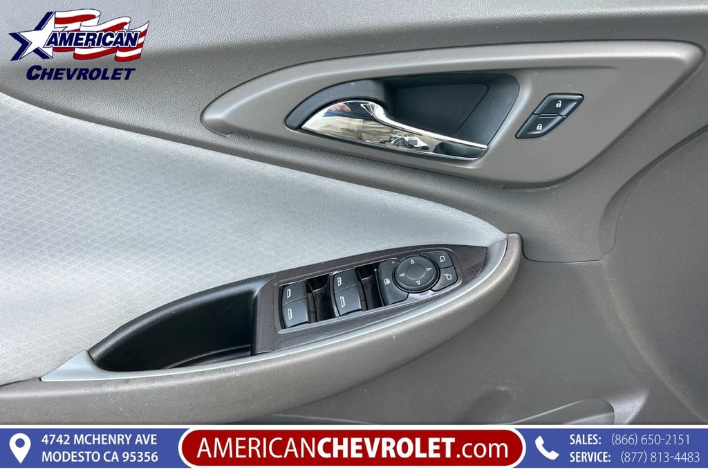 Used 2025 Chevrolet Malibu LT FWD image 11