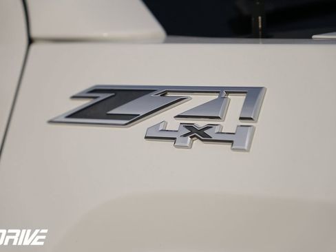 Used 2015 GMC Sierra 2500 SLT w/ Duramax Plus Package image 15